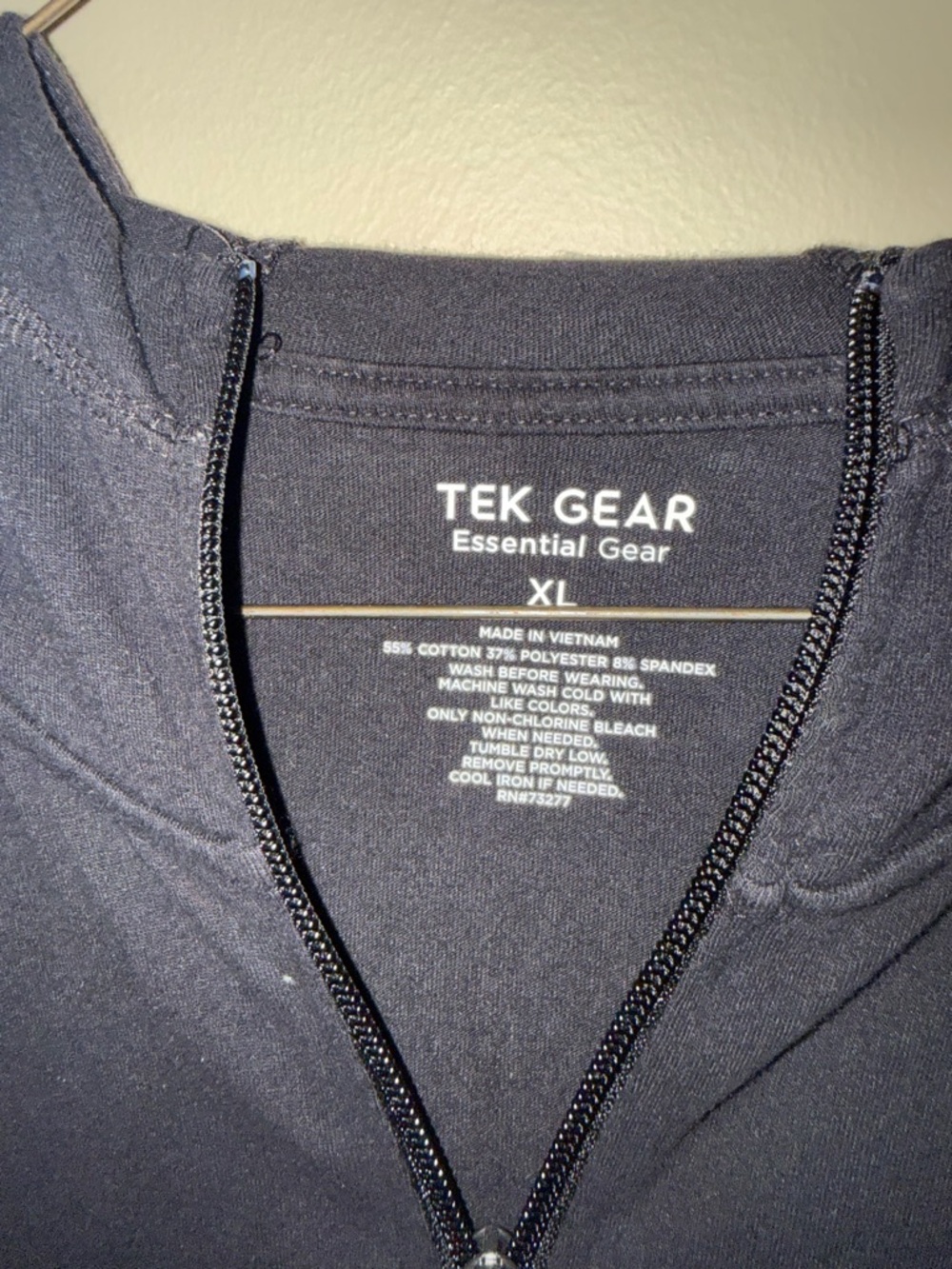 tek gear Women's Hooded Zip Jackets in Black and Navy - Picture 14 of 16